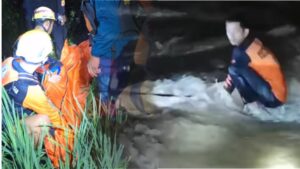 Tiga Mahasiswa Unhas Hanyut Terbawa Arus Sungai Bisseang La’boro, Dua Ditemukan Meninggal Dunia