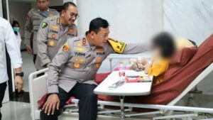 Kapolda Sulsel Kunjungi Dua Bocah Korban Penganiayaan di RS Bhayangkara