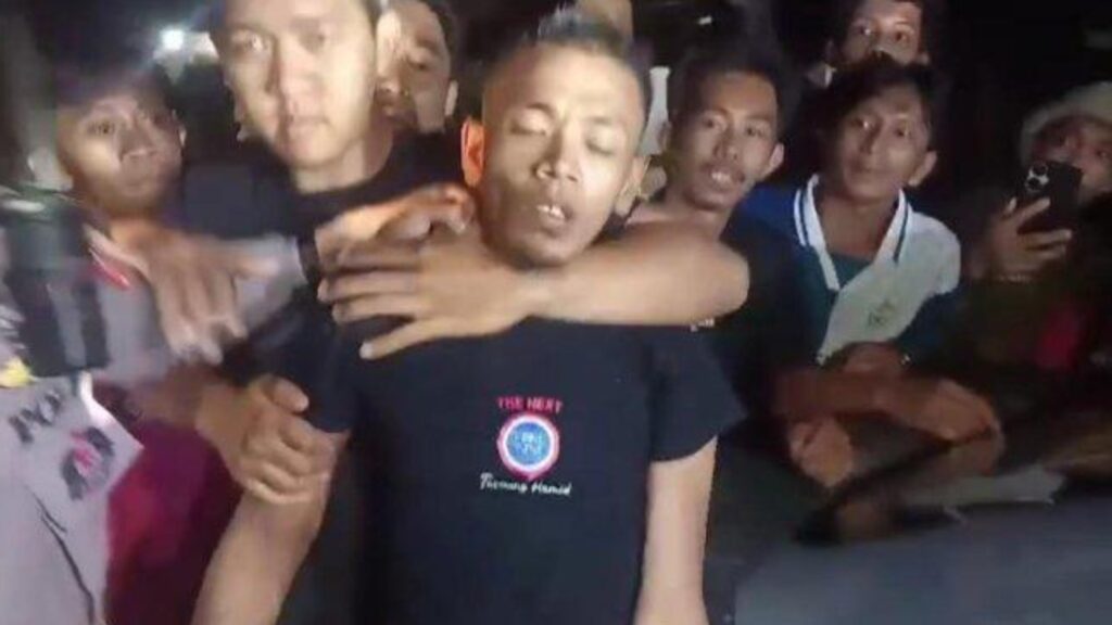 Pria Berinisial R Nyaris Diamuk Massa Setelah Coba Bobol Celengan Masjid di Parepare