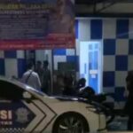 Polisi Masuki Kampus UMI Makassar, Tangkap Pelaku Pembusuran dalam Aksi “Indonesia Gelap”