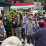 Warga Bara-Barayya Gelar Aksi Tolak Penggusuran di Empat Titik Strategis di Makassar