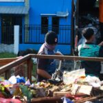 Peringati HPSN 2025, DLH Makassar Ajak Warga Bersihkan Kampung Nelayan Untia