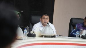 Pemkot Makassar Larang Reklame di Pohon, Antisipasi Musim Politik