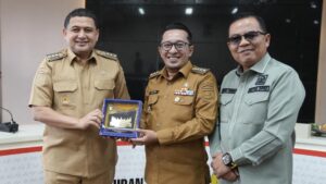 Eka Putra Kunjungi Balai Kota Makassar, Apresiasi Inovasi UMKM dan Layanan Publik