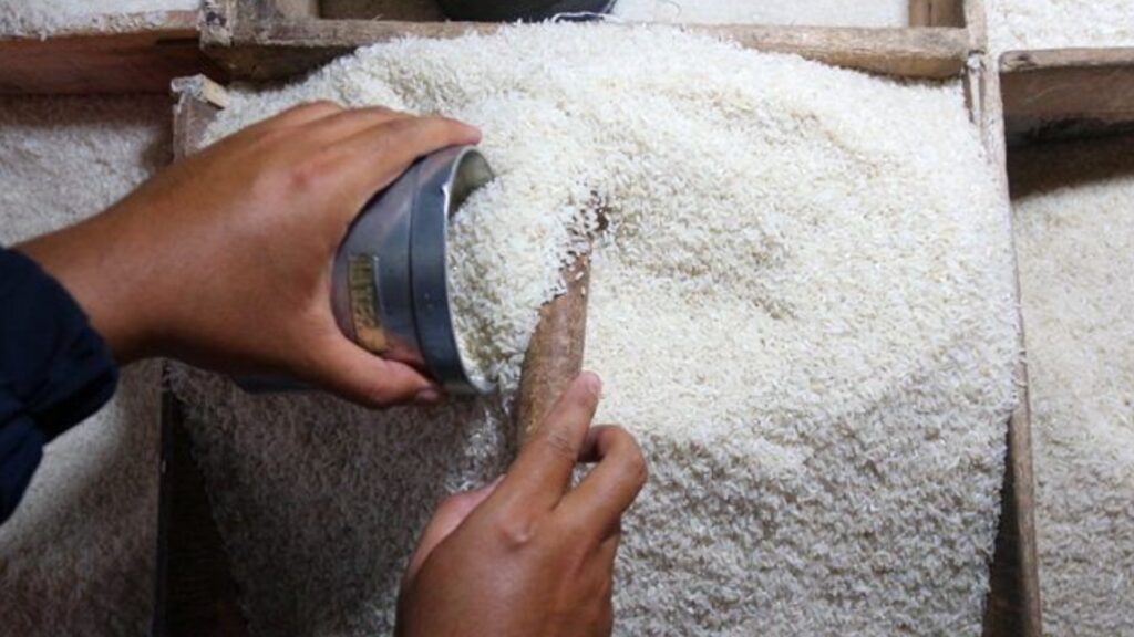 Harga Beras Naik Meski Produksi dan Stok Melimpah, Mentan Sebut Ada Permainan
