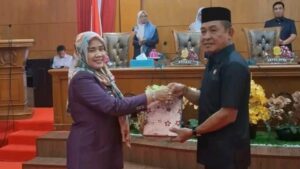 Pemkab Sidrap Serahkan Tiga Ranperda ke DPRD dalam Rapat Paripurna