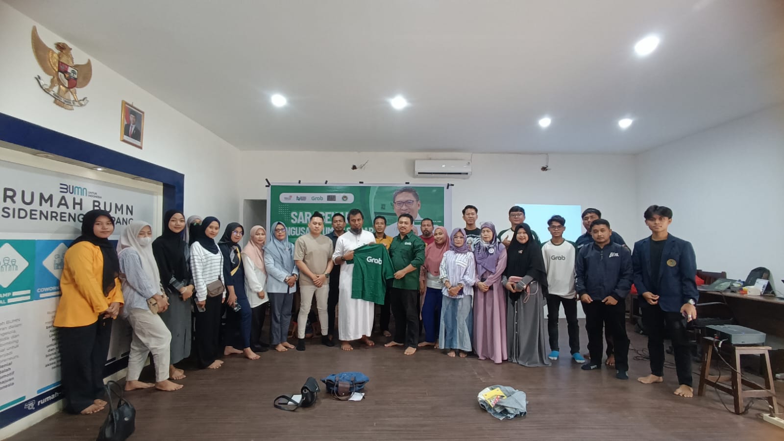 Puluhan UMKM Sidrap Ikuti Sarasehan Digitalisasi Usaha Bersama Grab