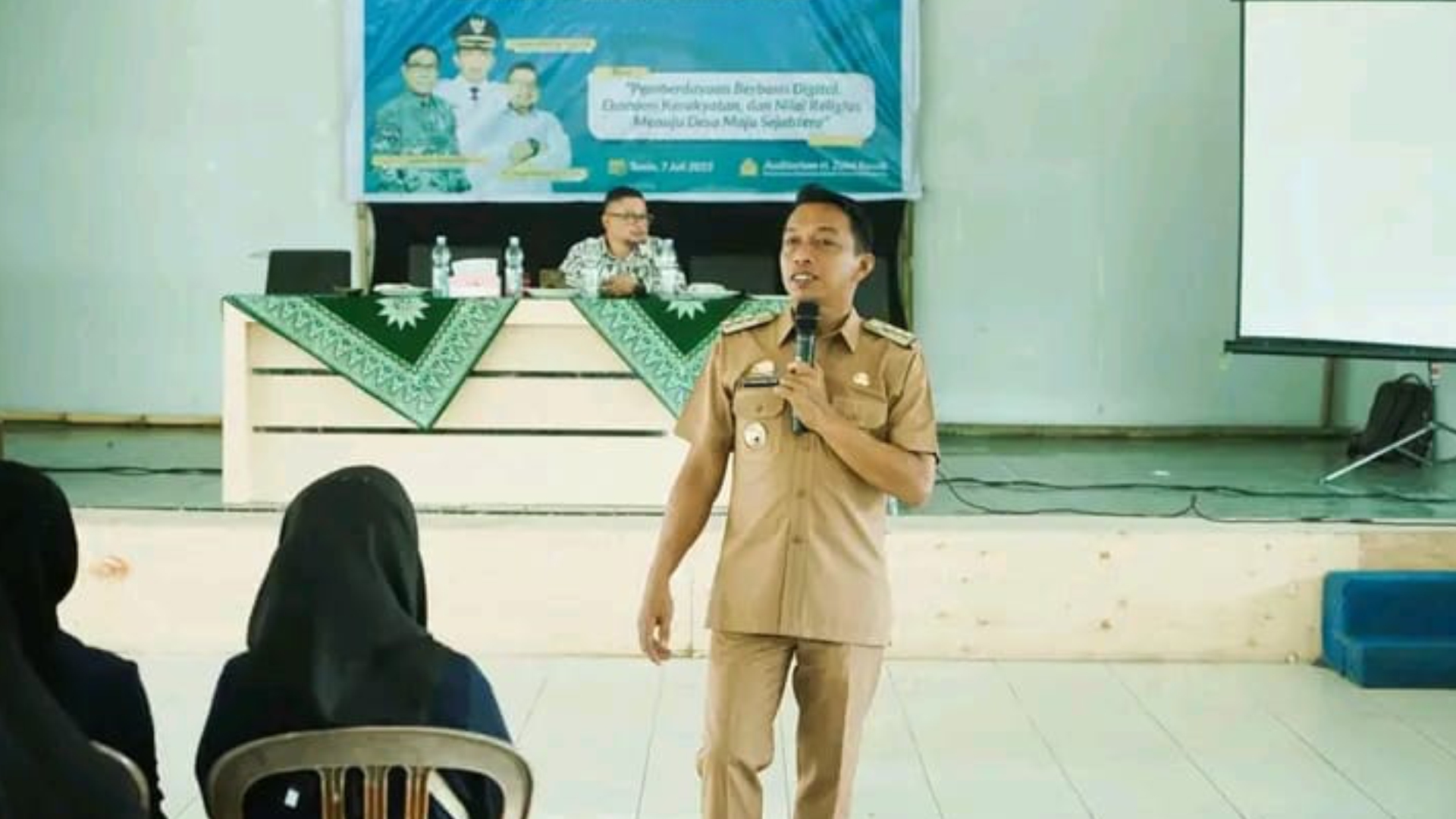 Sebagai Kakak, Syaharuddin Titip Pesan Agar Mahasiswa Tak Jadi Penonton Saat KKN