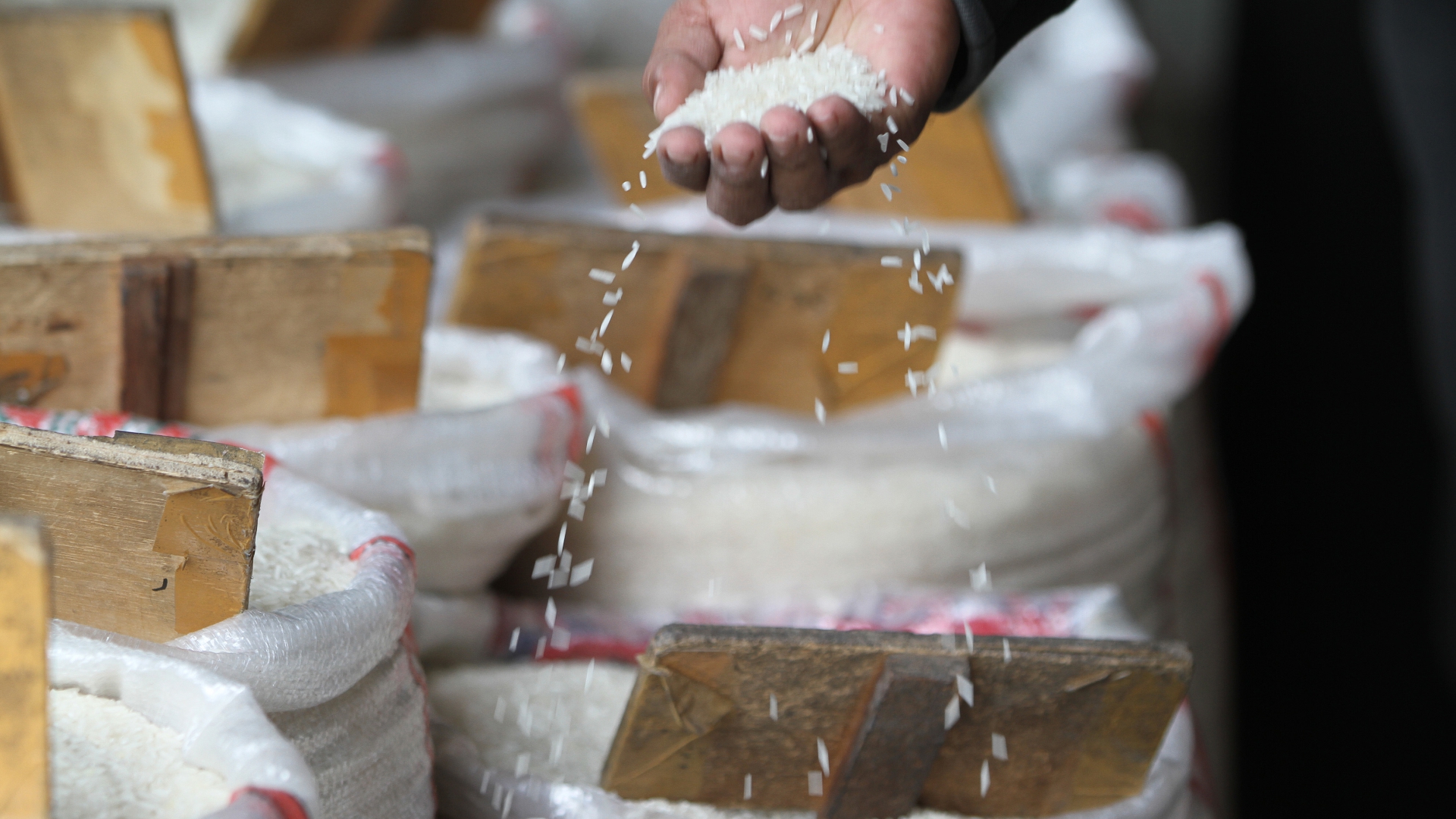 Dugaan Beras Oplosan Mengalir ke Supermarket, DPRD Sulsel Tegaskan Pentingnya Pengawasan