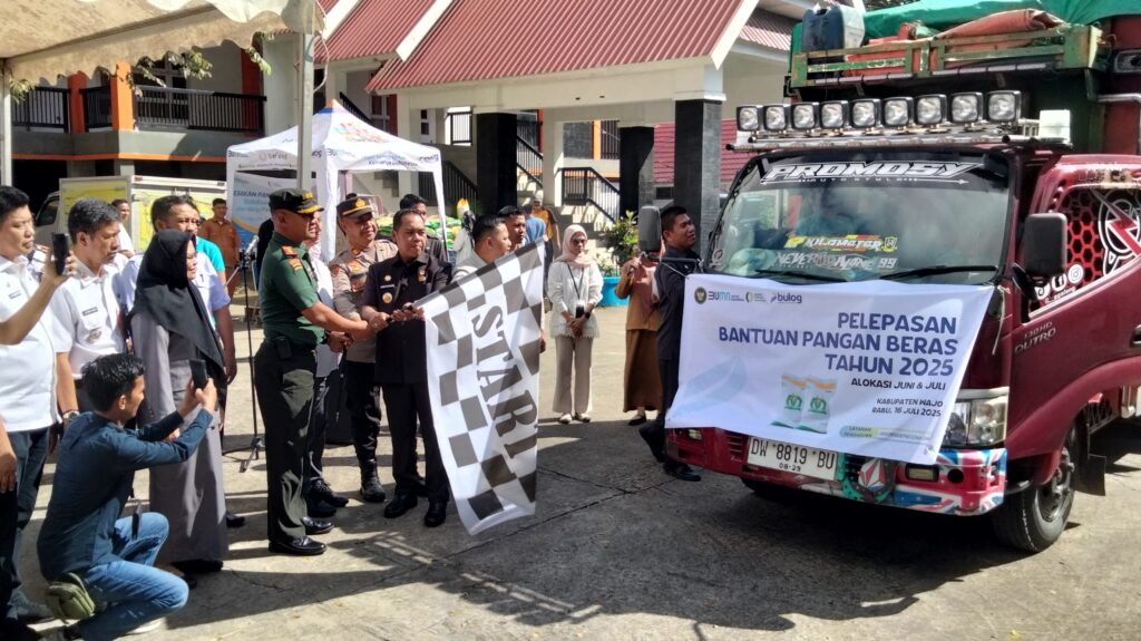 Pemkab Wajo Launching Bantuan Pangan Beras 2025, Bupati Tekankan Ketepatan Sasaran