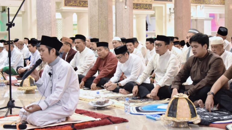 Suasana Khusyuk Warnai Dzikir dan Doa Bersama Peringatan Hari Asyura di Soppeng