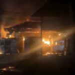 Kebakaran Hebat Landa Pasar Kading Barebbo, Lima Kios Ludes dan Kerugian Capai Ratusan Juta